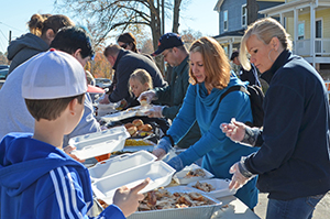 Thanksgiving Volunteers 3 (meals on wheels)